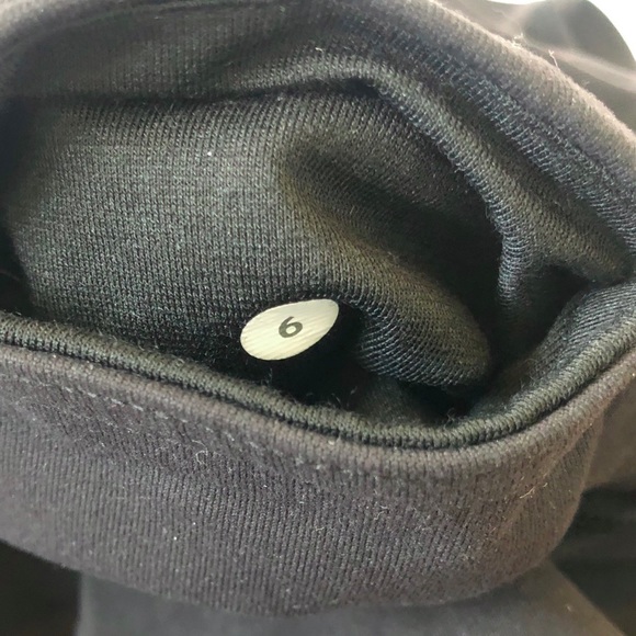 BNWT Lululemon Gather and Crow Crop II Sz 6 Black - Picture 6 of 7